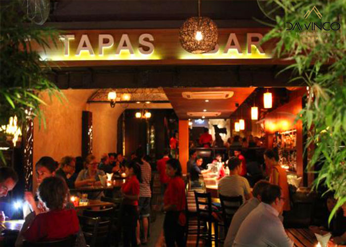 رستوران pinchos tapas bar