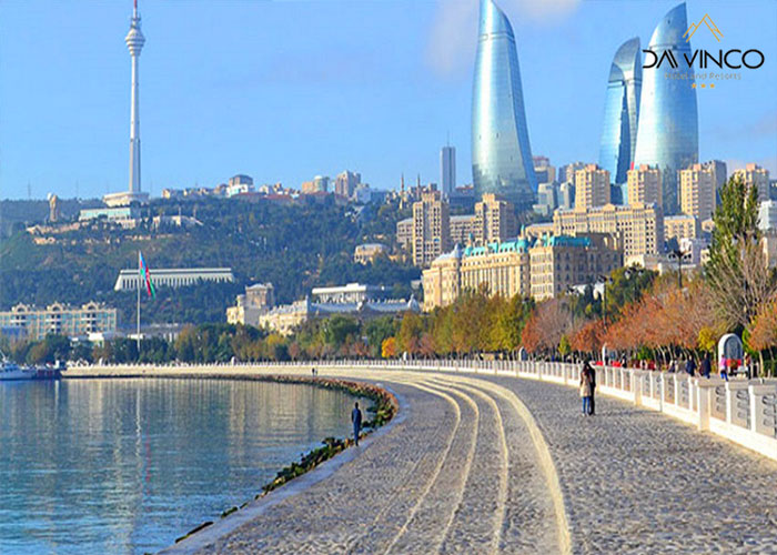 بلوار ساحلی باکو