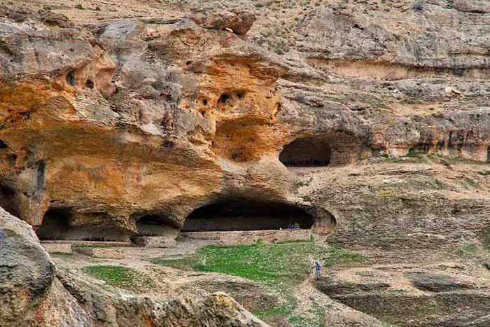 غار کرفتو کردستان