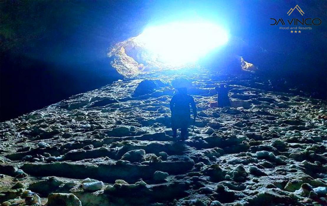 آشنایی با غار یخی درفک - داوینکو